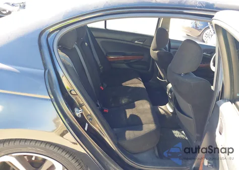 2011 Honda Accord 2.4 Ex z USA, uszkodzony, nr VIN 1HGCP2F74BA138972